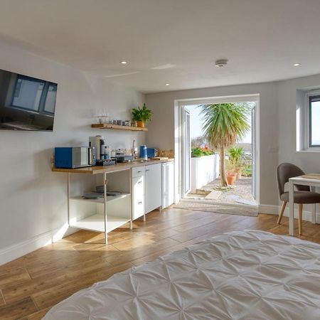 Pebbles - A Relaxing King Studio St Ives  Exterior photo